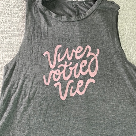 Two Bcbg tanks - Picture 2 of 3